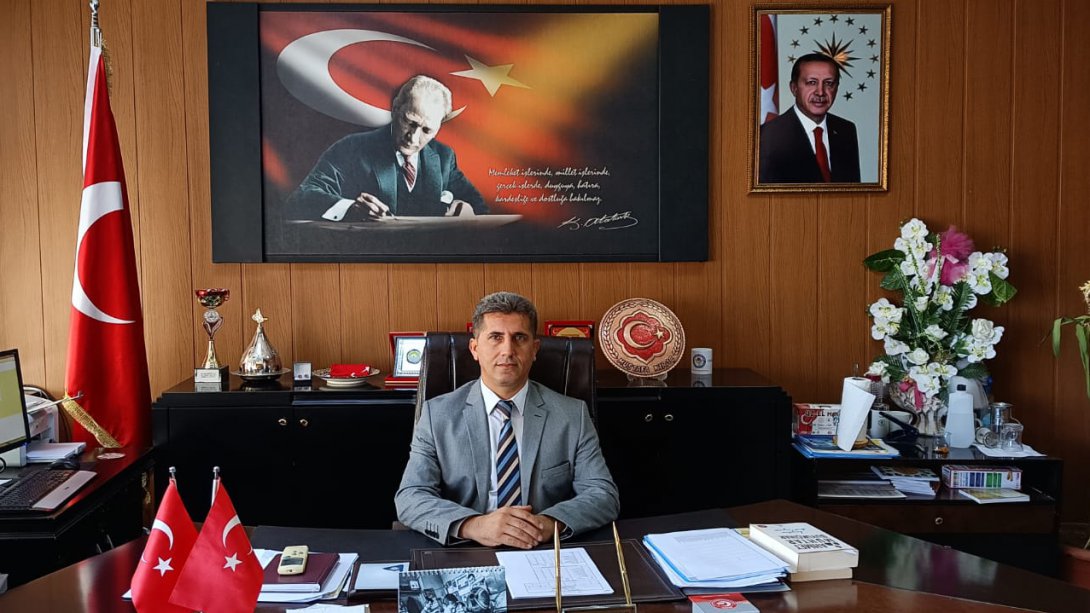 İlçe Milli Eğitim Müdürümüz Sayın Mustafa KIRAÇ'ın 30 Ağustos Zafer Bayramı Kutlama Mesajı
