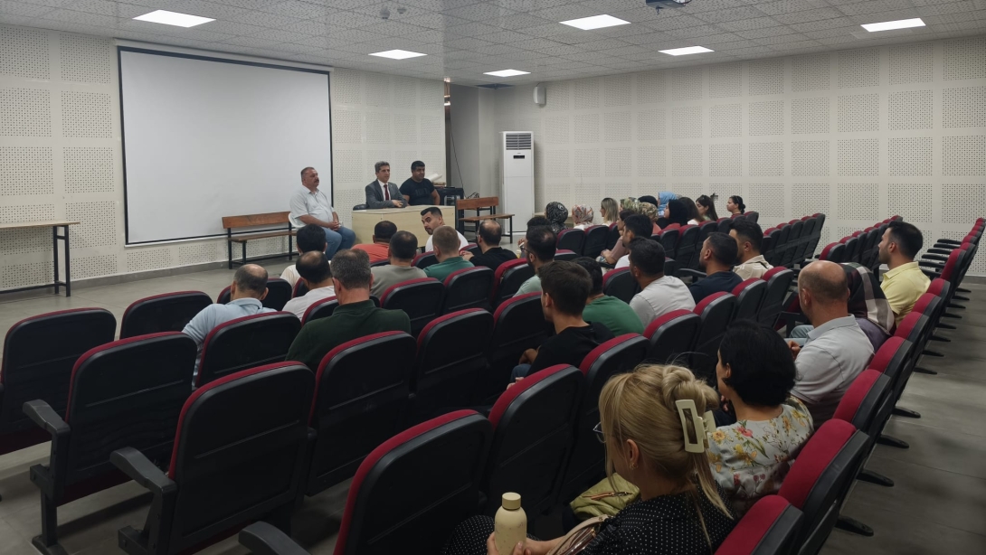 İlçe Millî Eğitim Müdürümüz Sayın Mustafa KIRAÇ 2025-2026 Eğitim-Öğretim Yılı kapsamında Cahit Zarifoğlu Anadolu İmam Hatip Lisesini ziyaret etti.