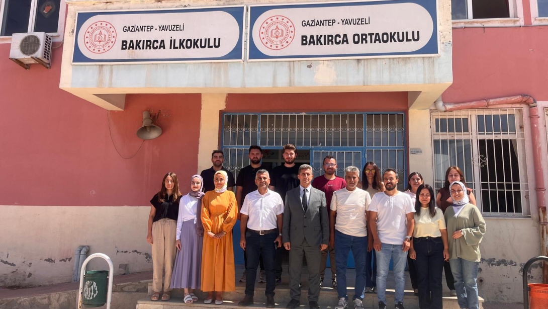 İlçe Milli Eğitim Müdürümüz SN Mustafa KIRAÇ ve Şube Müdürümüz SN M.Fatih KOCABAŞ Okul Ziyaretleri Kapsamında Bakırca İlk/Ortaokulu'nu Ziyaret Ettiler.